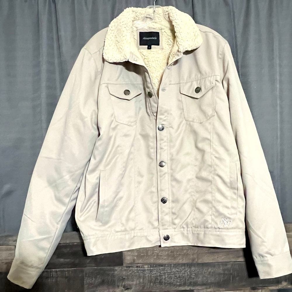 Aeropostale Coat. Cream colored cotton outer shell with Sherpa lining.